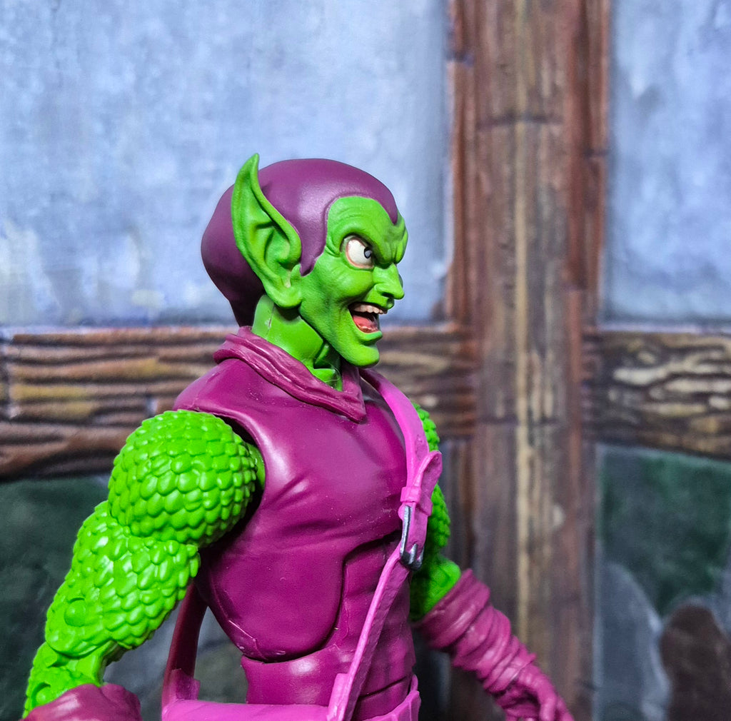 Laughing Green Goblin head for Legends