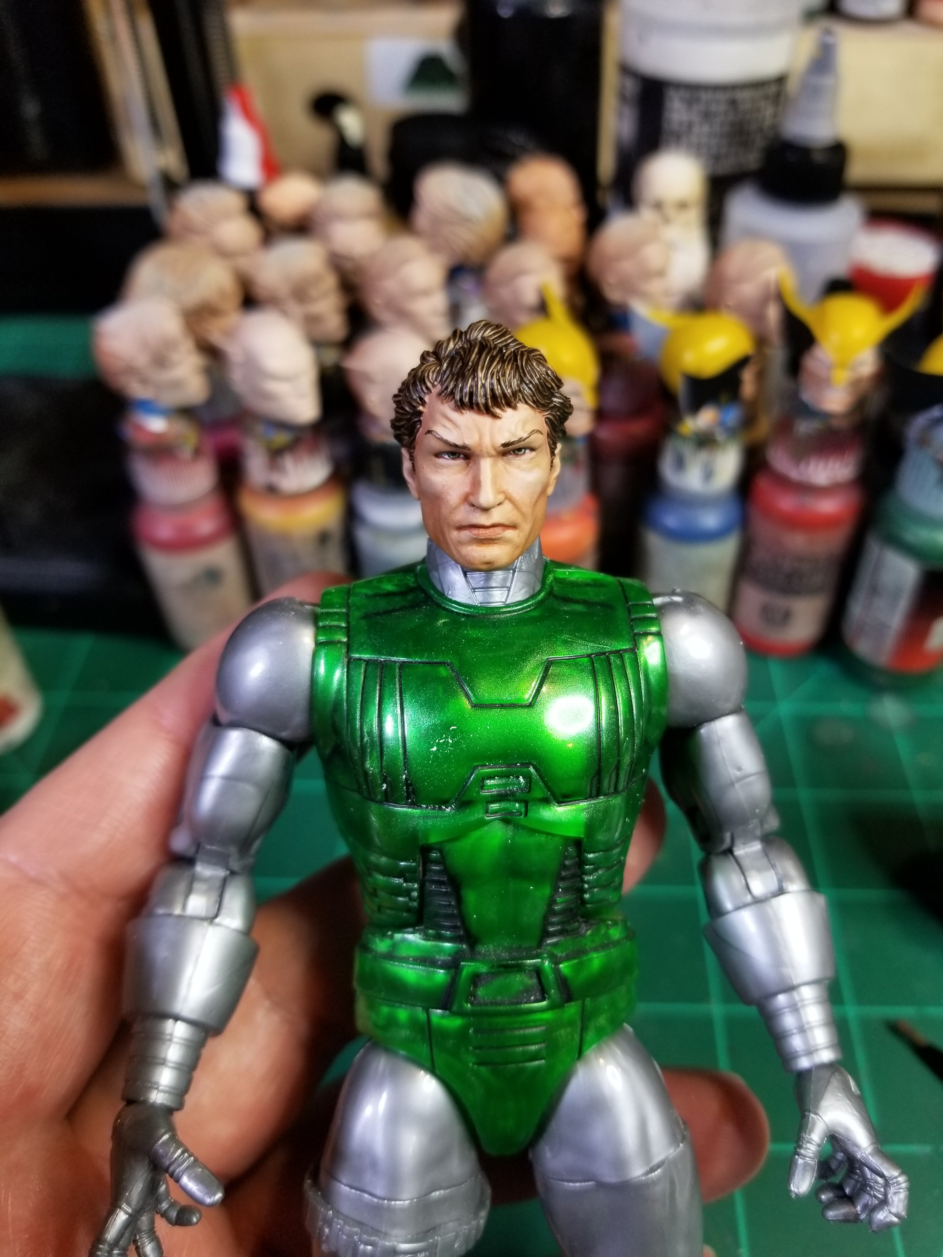 Victor head for Legends