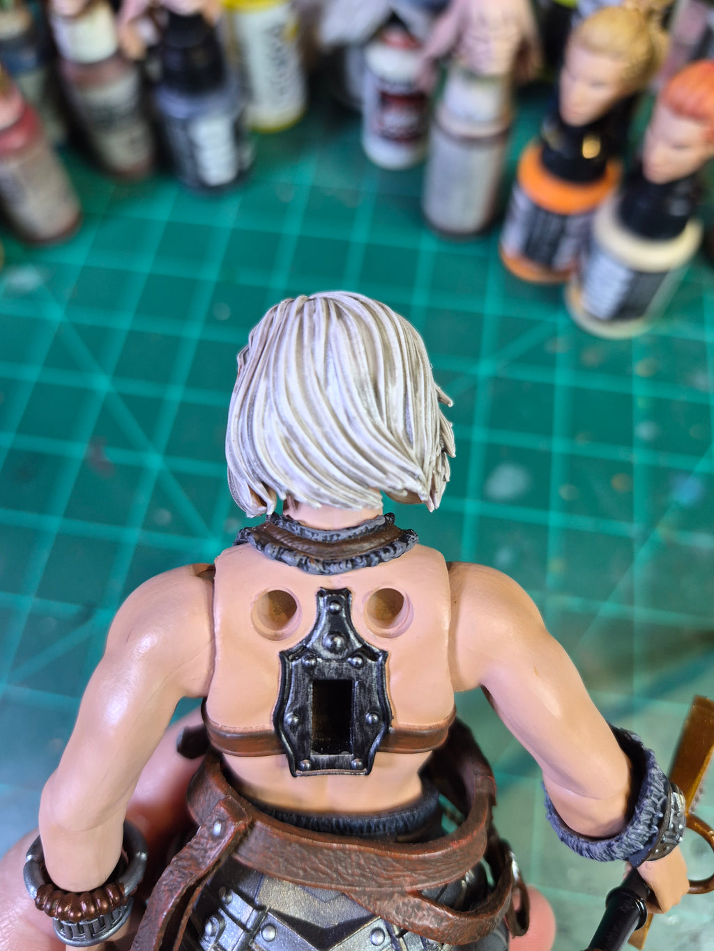 Grey Barbarian Elf for V1 Legions