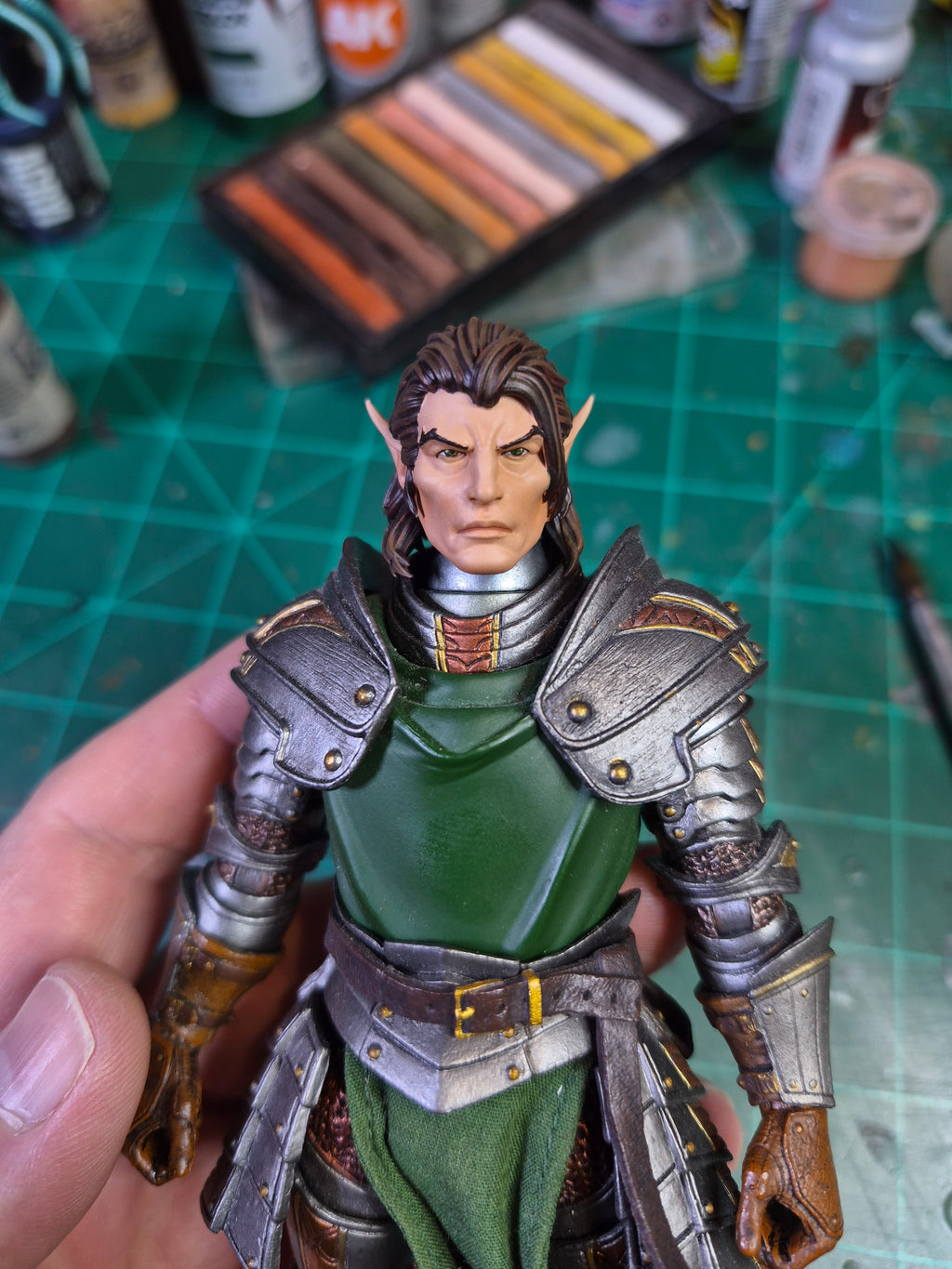 Brunette Elf head for V1 Legions