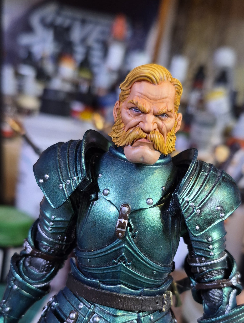 Blonde Dexon head for Legions
