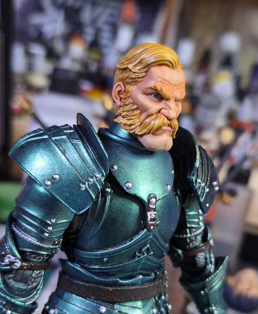 Blonde Dexon head for Legions