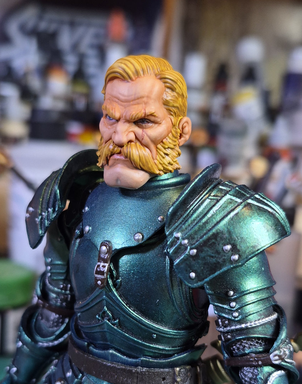 Blonde Dexon head for Legions