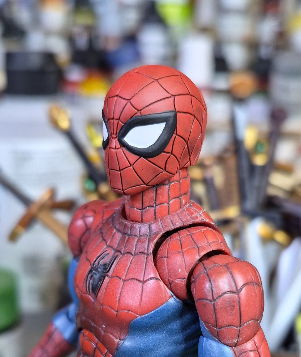 Neutral Spidey head for MAFEX