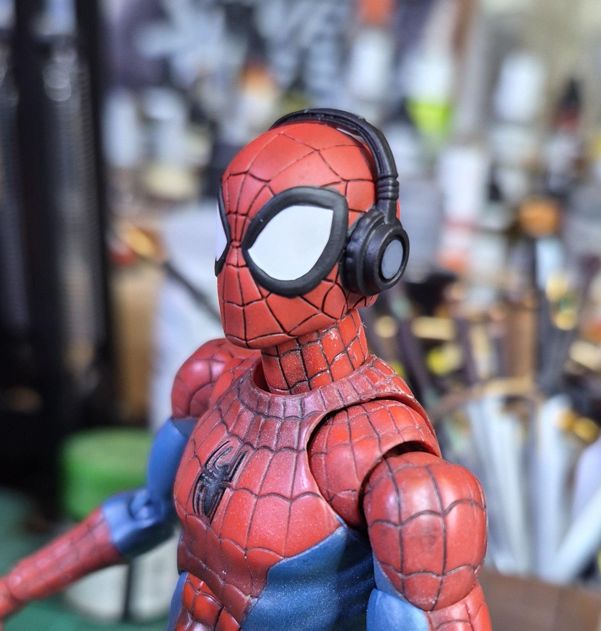 Headphones Spidey head for MAFEX