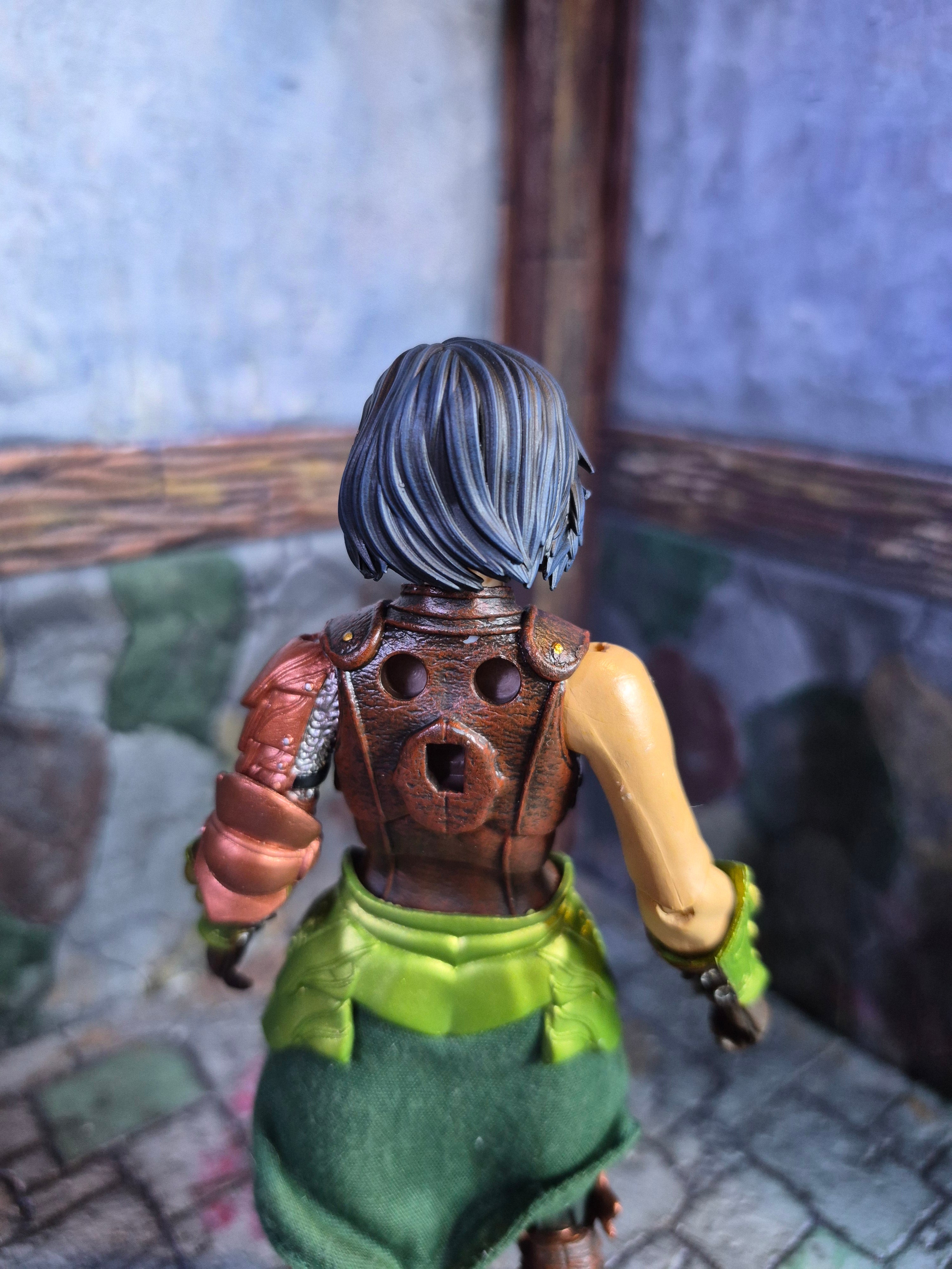 Black haired female Elf head for Legions