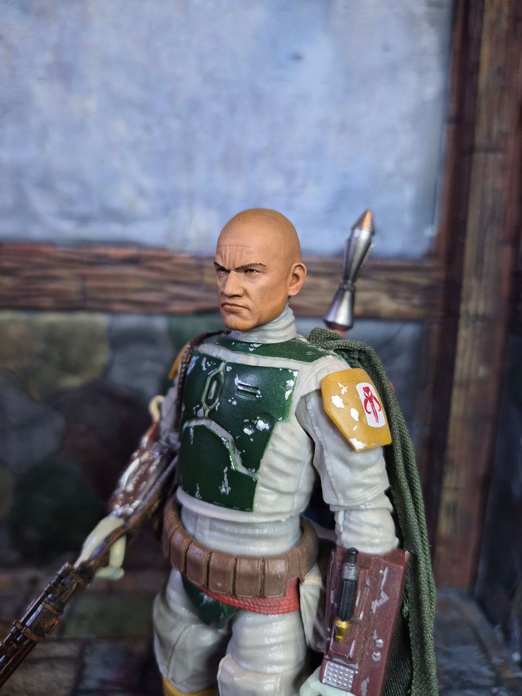 Boba head with open socket