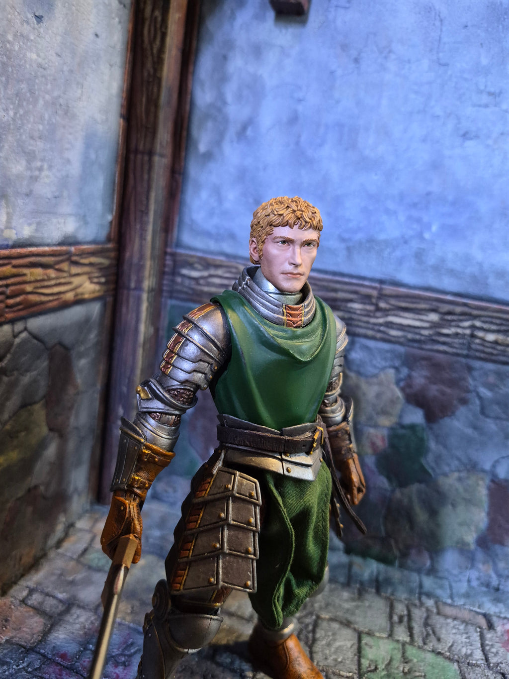 Blonde Johnny head for Legions