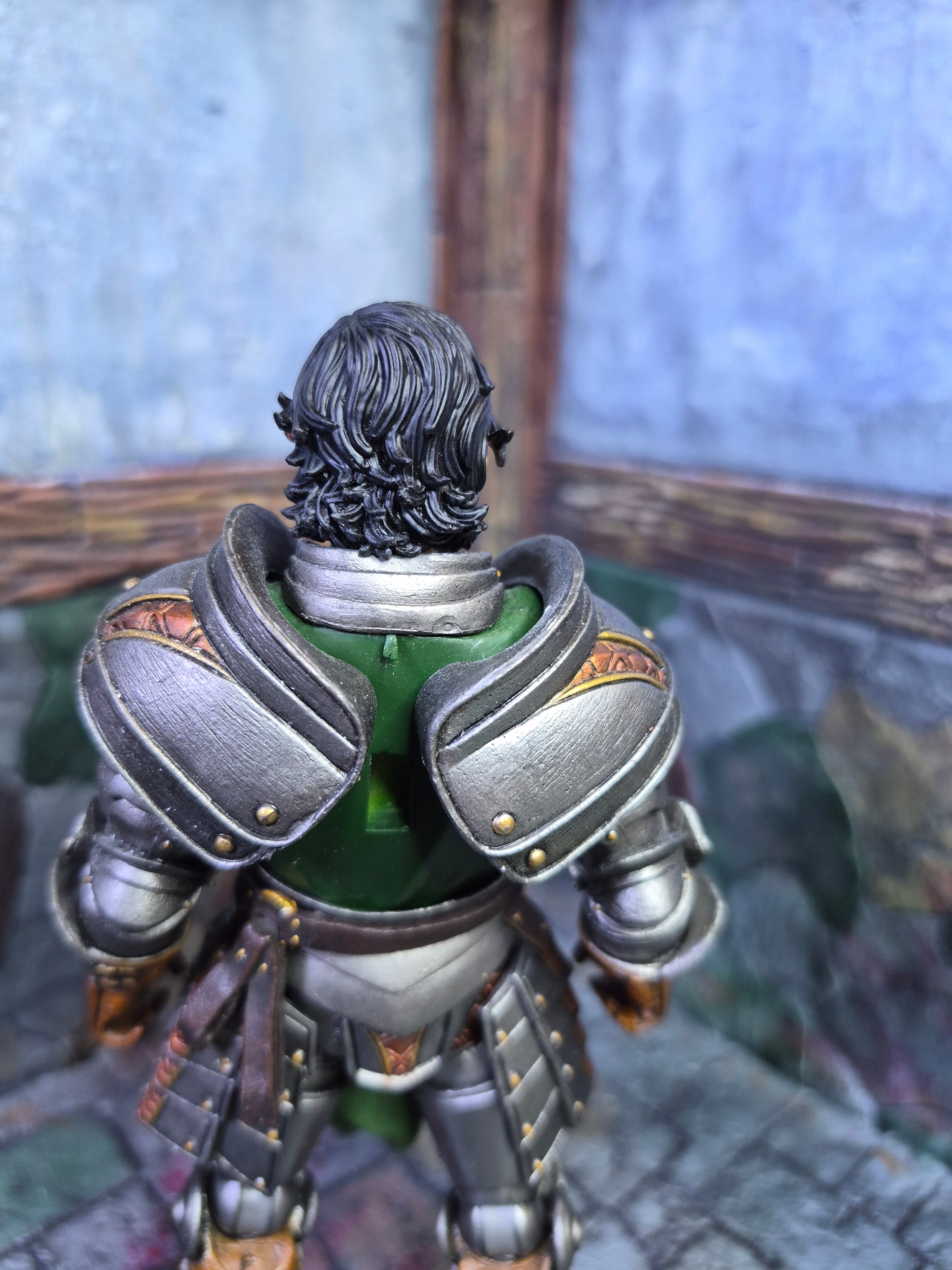 Black haired Matt head for Legions