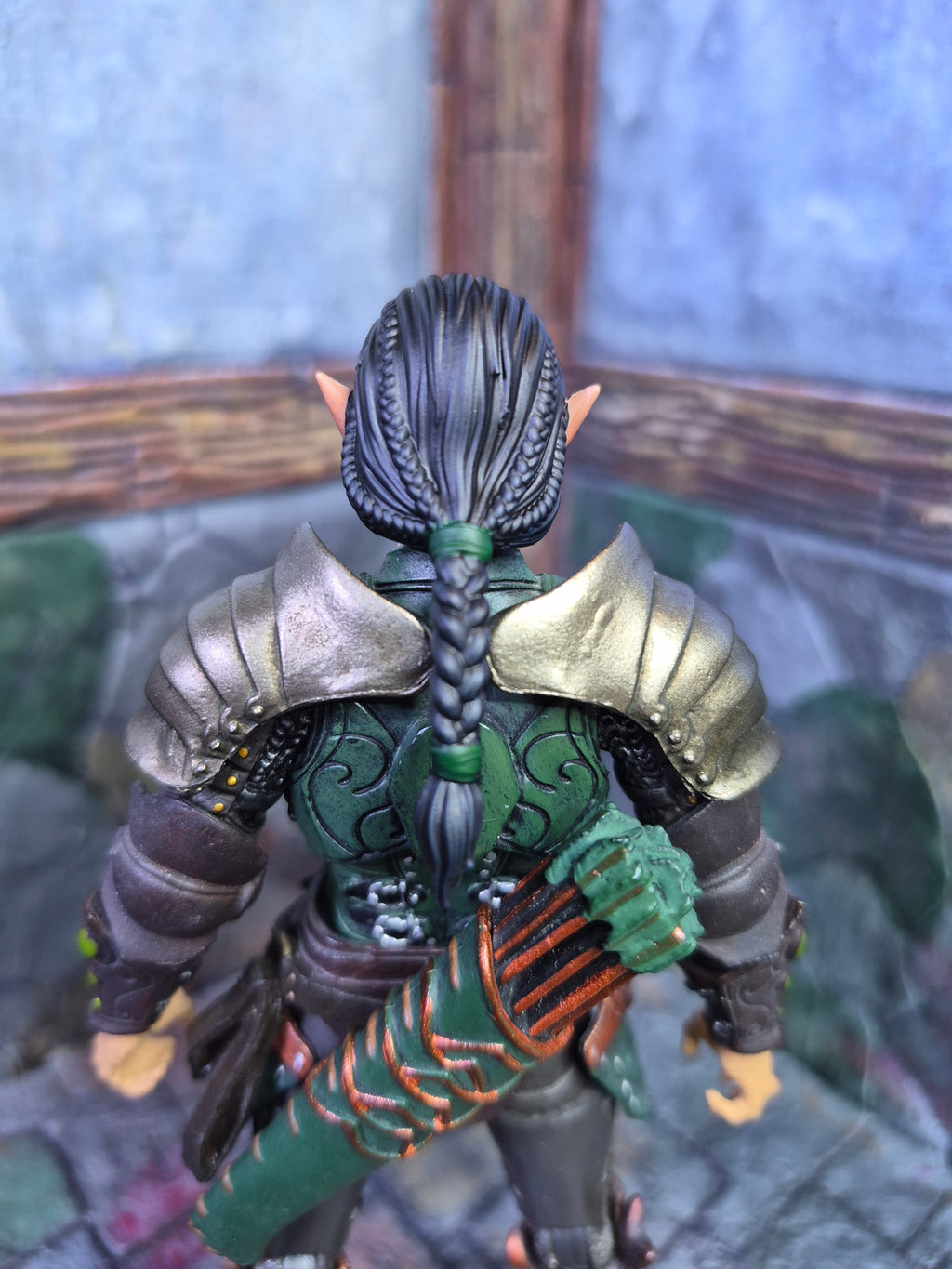 Black haired male Elf head for Legions