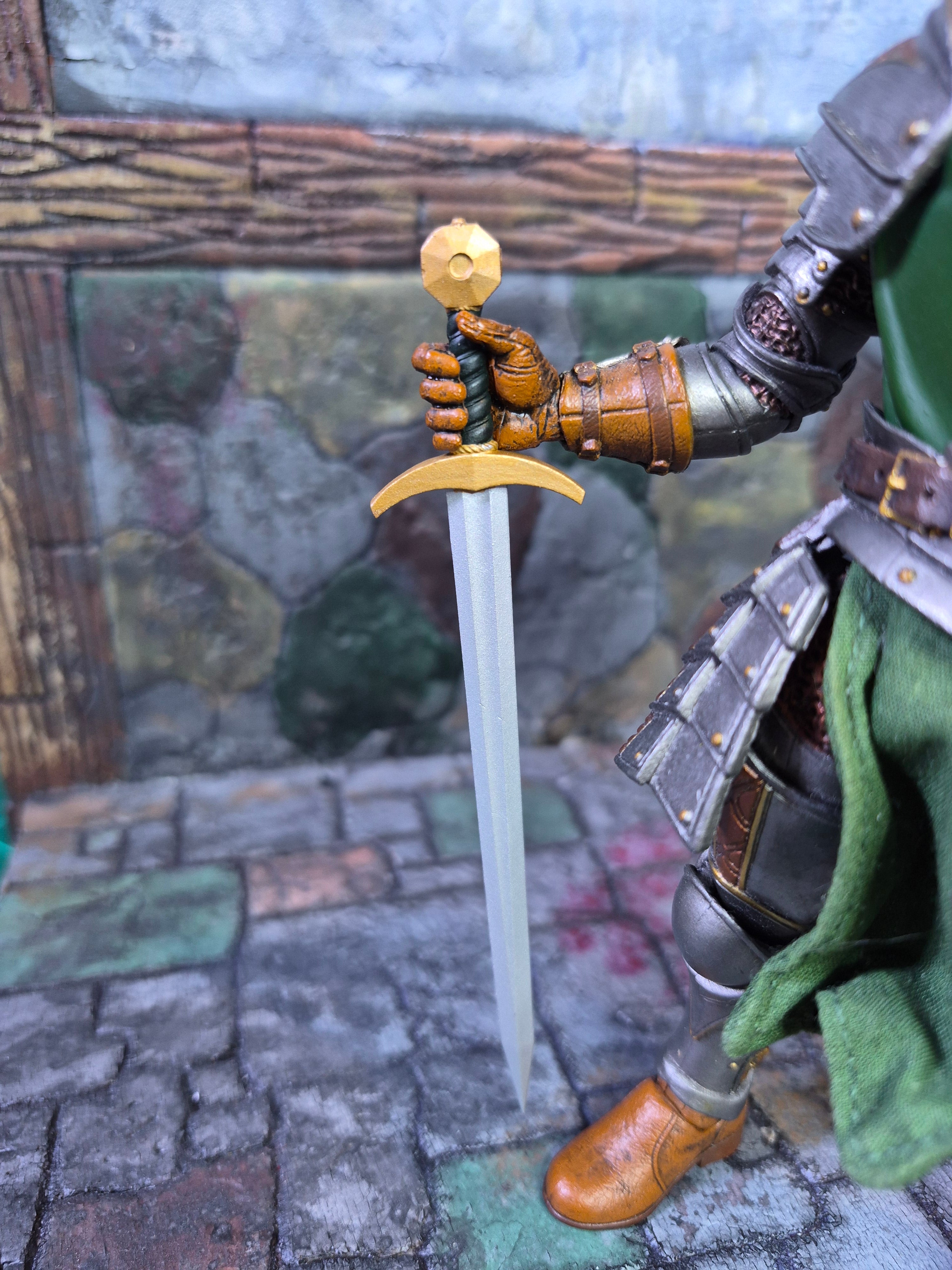 Arthurian Arming Sword with sheath