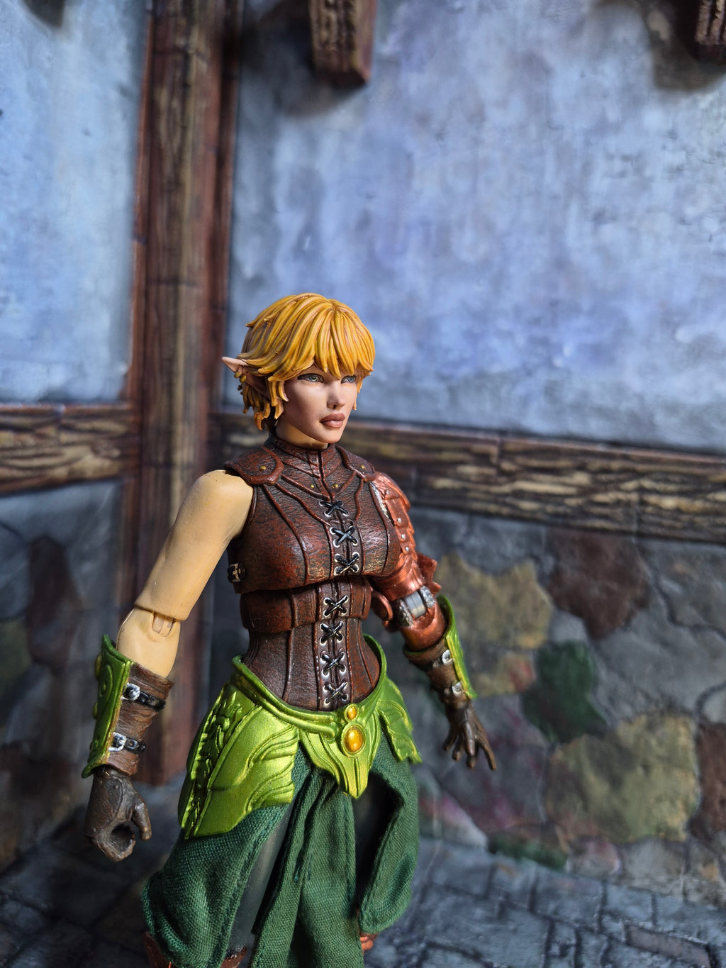 Blonde Female Elf head for V2 Legions