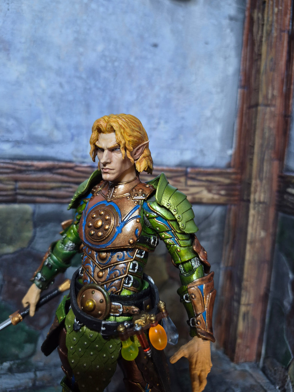 Blonde Male Elf head for V2 Legions