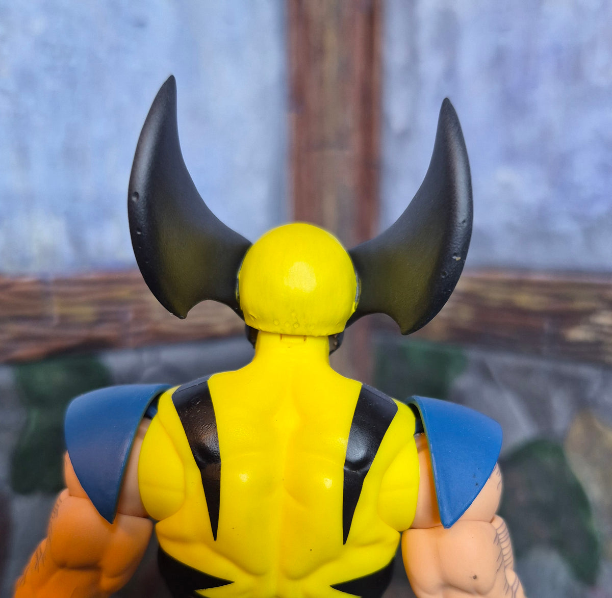 Screaming MVC Wolverine head for Legends