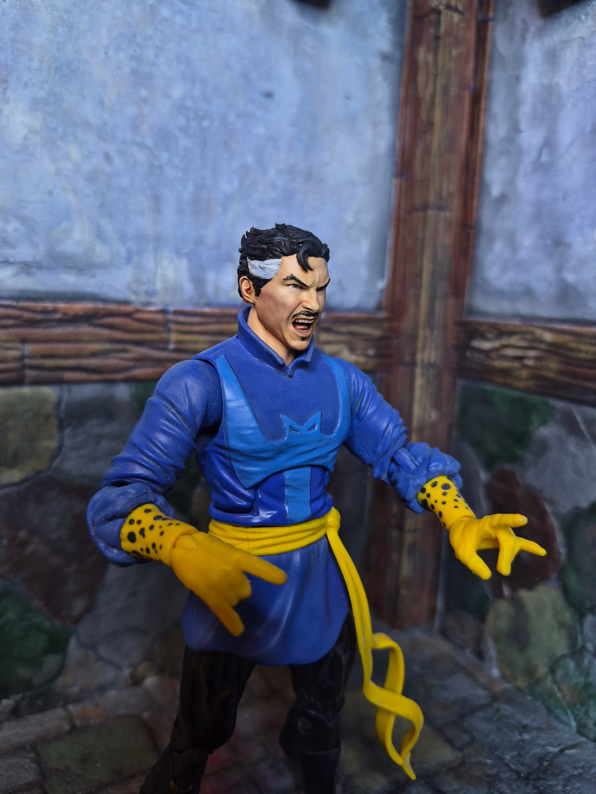 Screaming Strange head for Legends